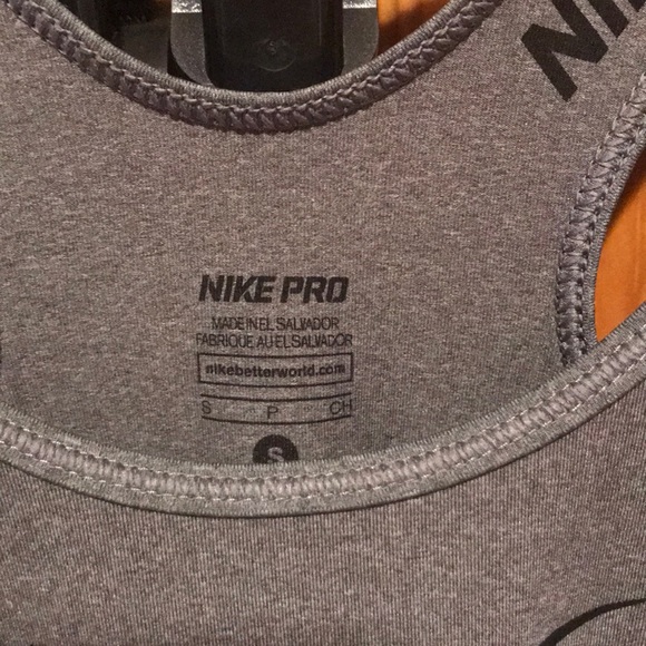 Nike Pro Racerback - Picture 2 of 2